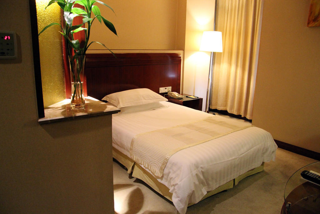 Jin Rong International Hotel Shanghai Room photo